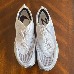 Women’s Nike ZoomX Vaporfly Next% 2